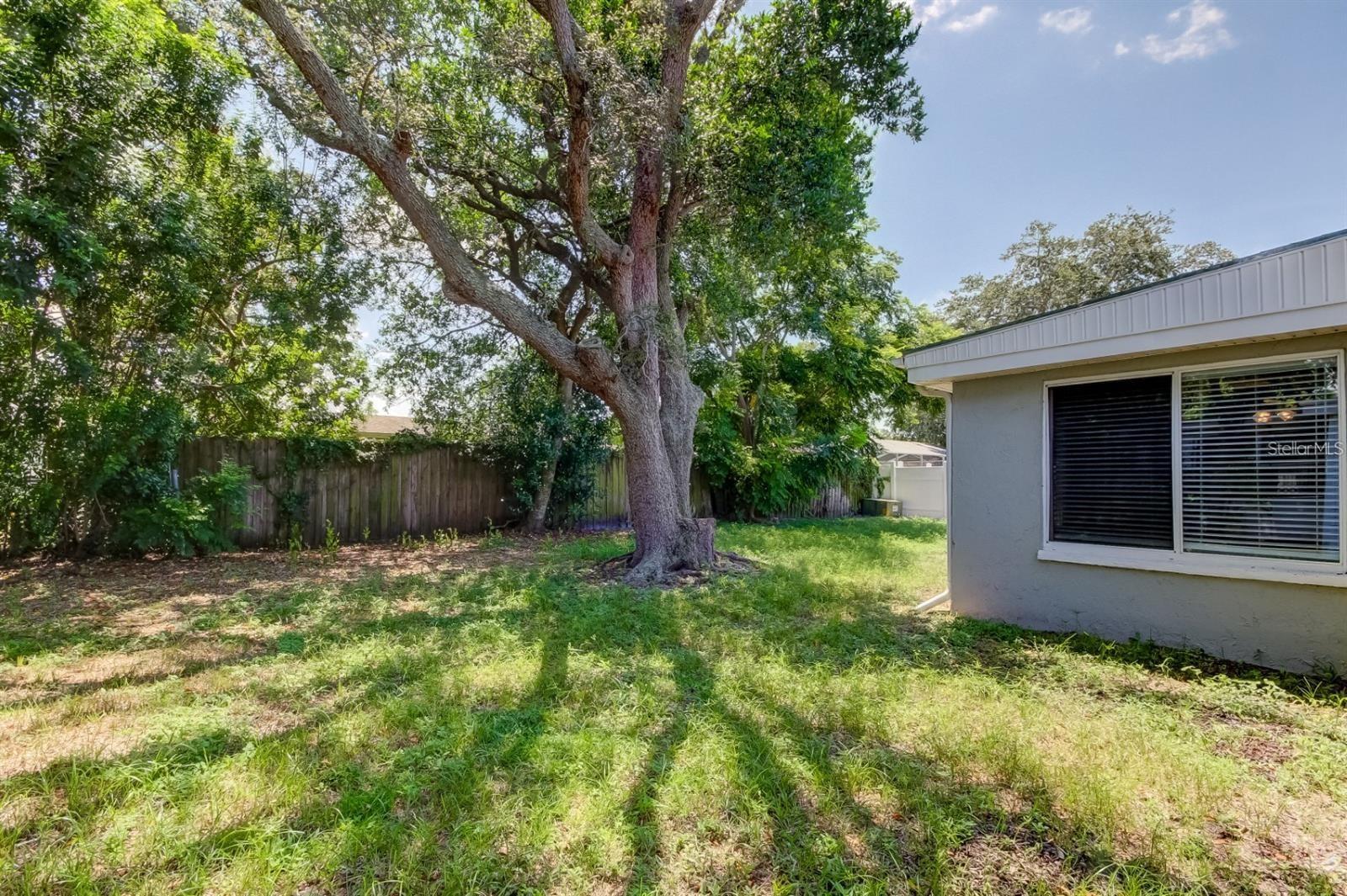 7144 FAIRFAX DR — photo 47
