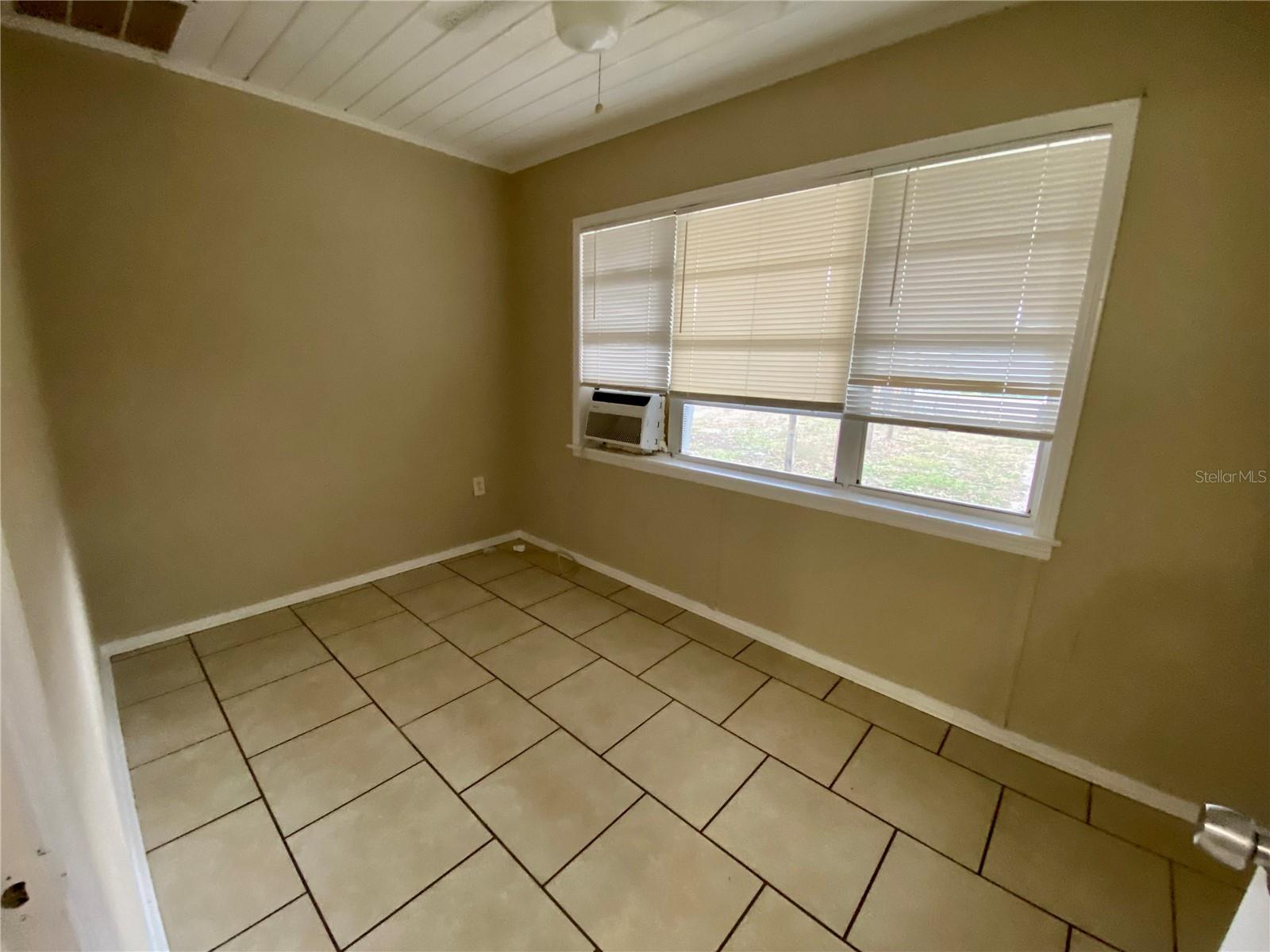 38313 TUCKER RD — photo 8