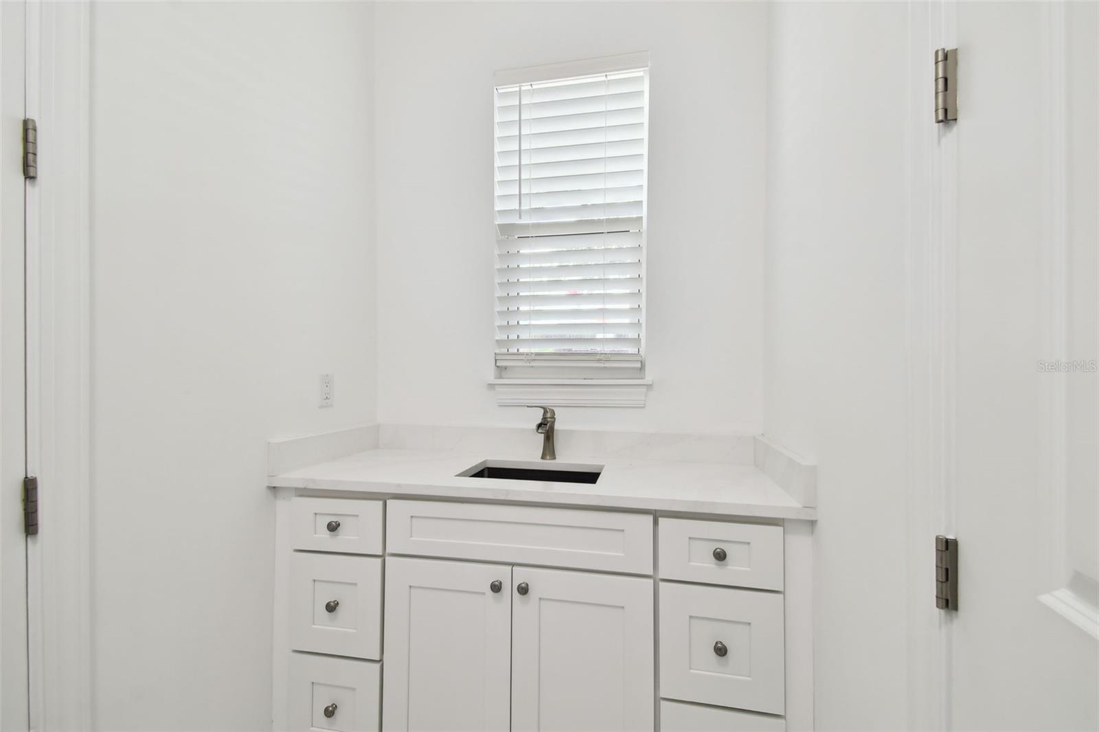3106 W CHEROKEE AVE — photo 28