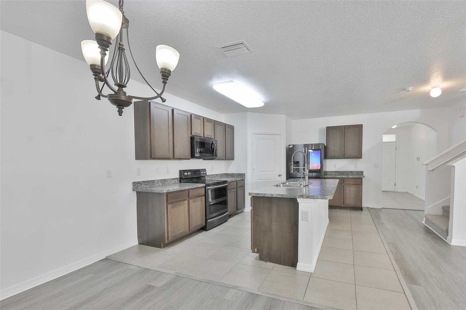 5461 MAGDALENE WAY — photo 15