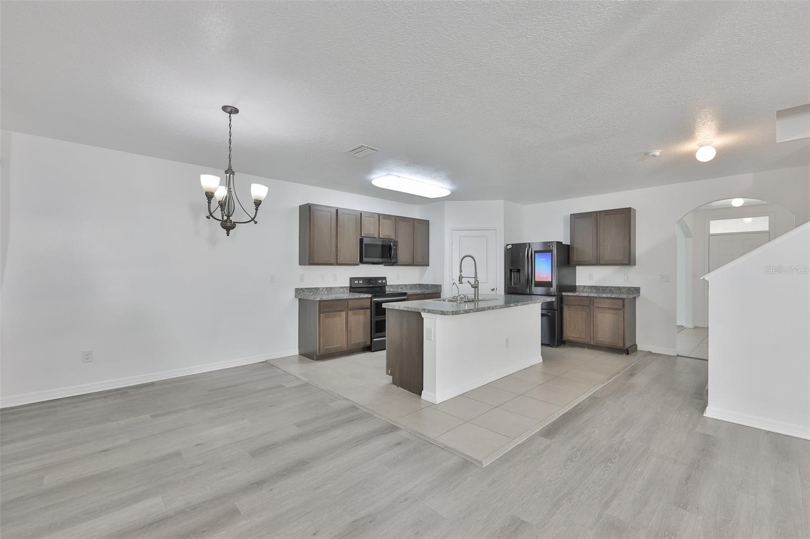 5461 MAGDALENE WAY — photo 12