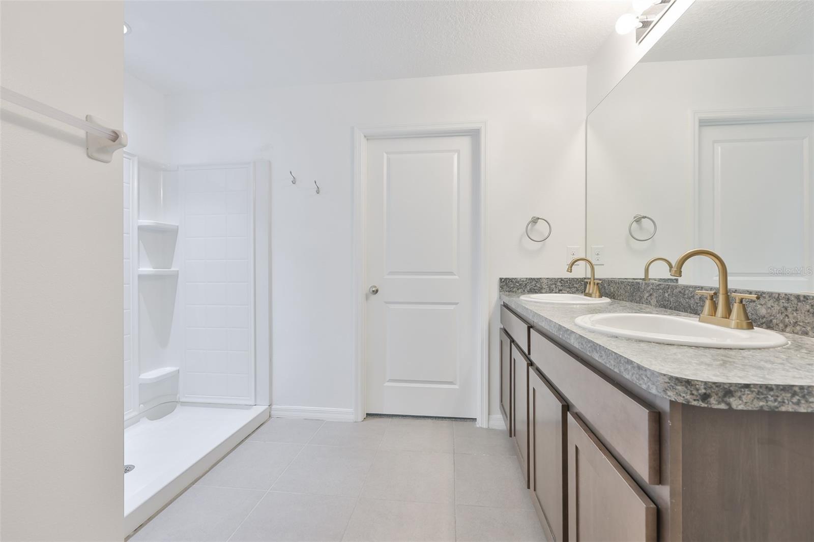 5461 MAGDALENE WAY — photo 38