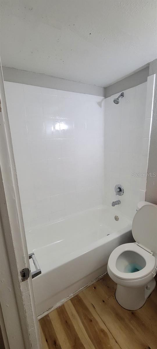4204 N MANHATTAN AVE — photo 4