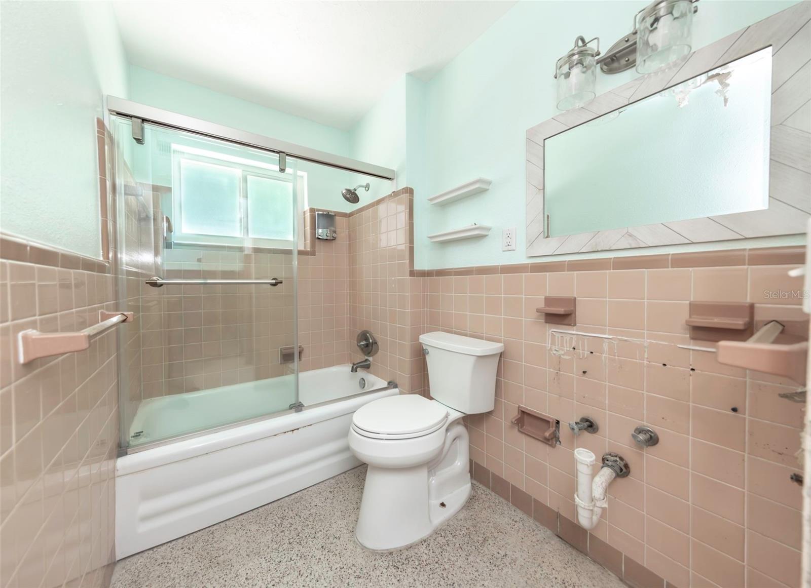 875 BRUCE AVE — photo 22