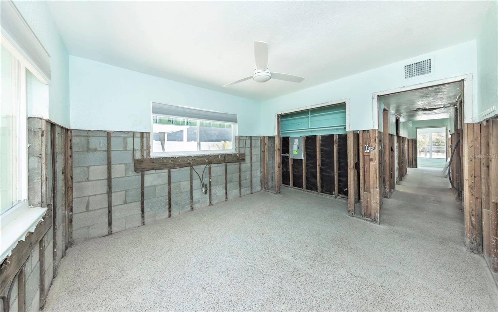 875 BRUCE AVE — photo 25