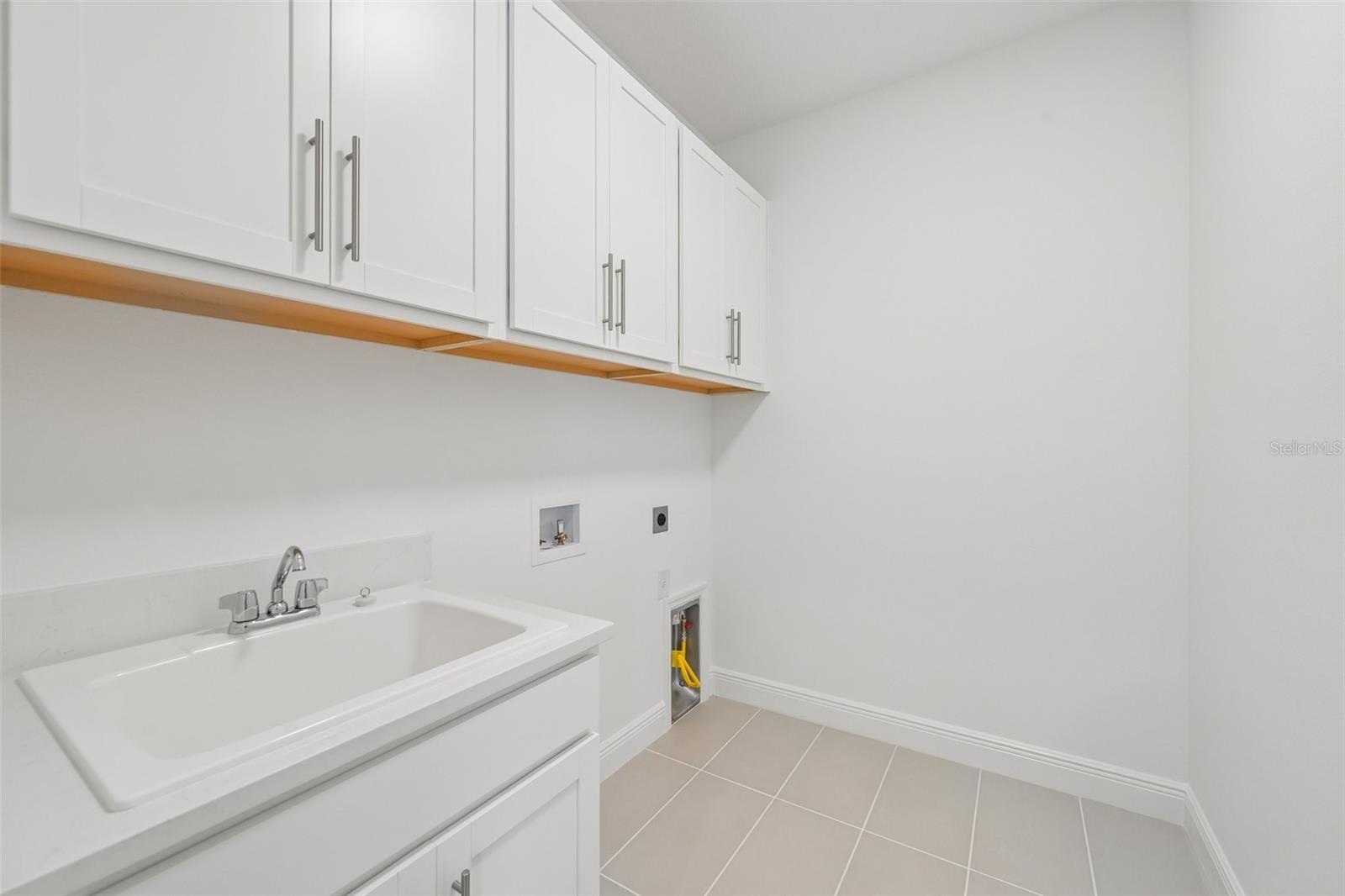 7551 HAWKSTONE DR — photo 14