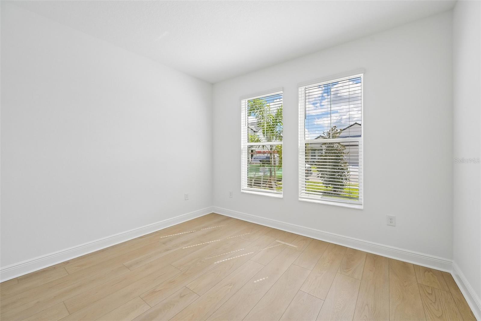 7551 HAWKSTONE DR — photo 12