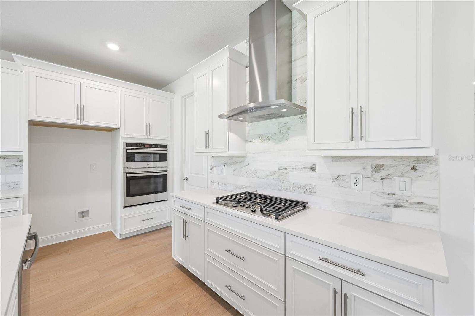 7551 HAWKSTONE DR — photo 7
