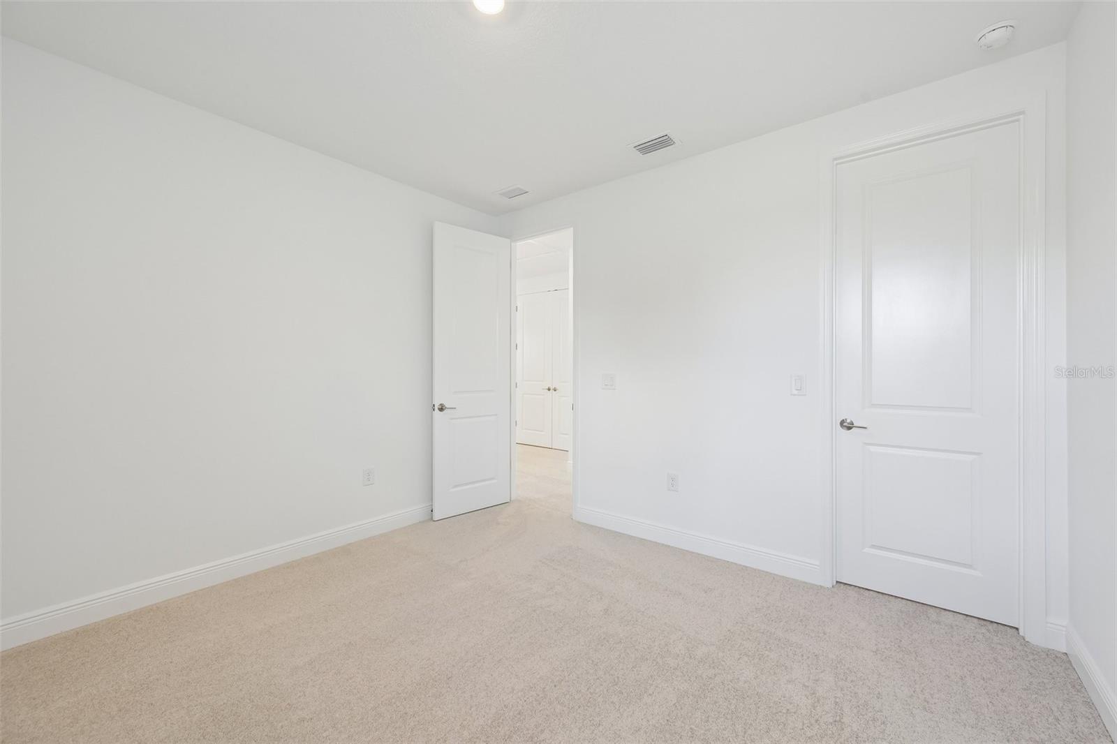 7551 HAWKSTONE DR — photo 25