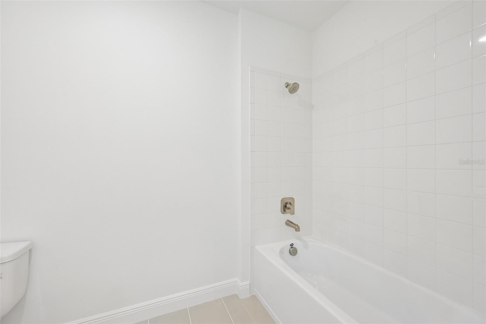 7551 HAWKSTONE DR — photo 23