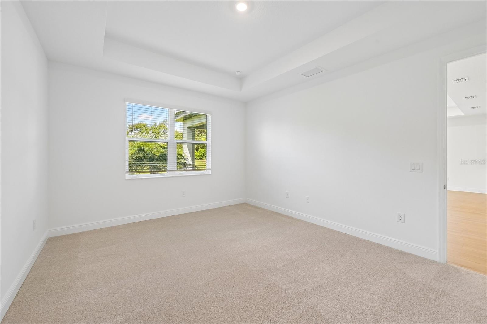 7551 HAWKSTONE DR — photo 16