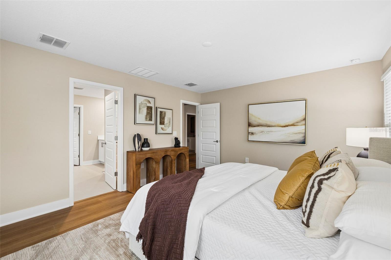 1526 W ARCH ST — photo 20