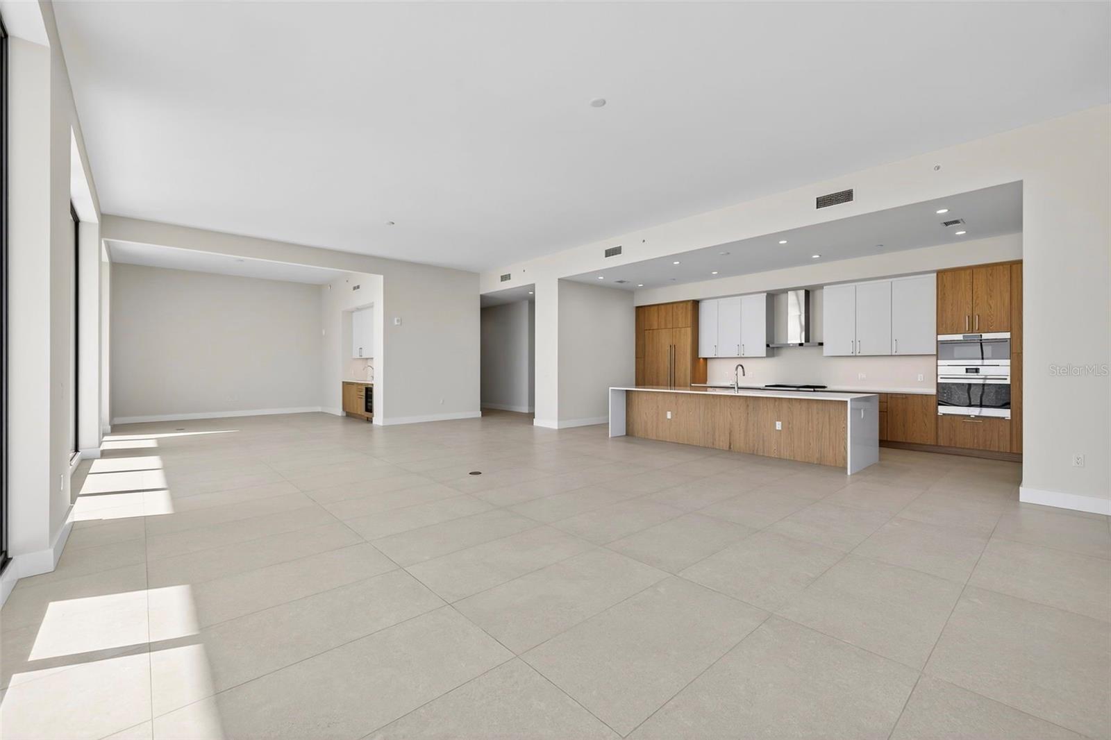 275 1ST AVE S #4202 — photo 27