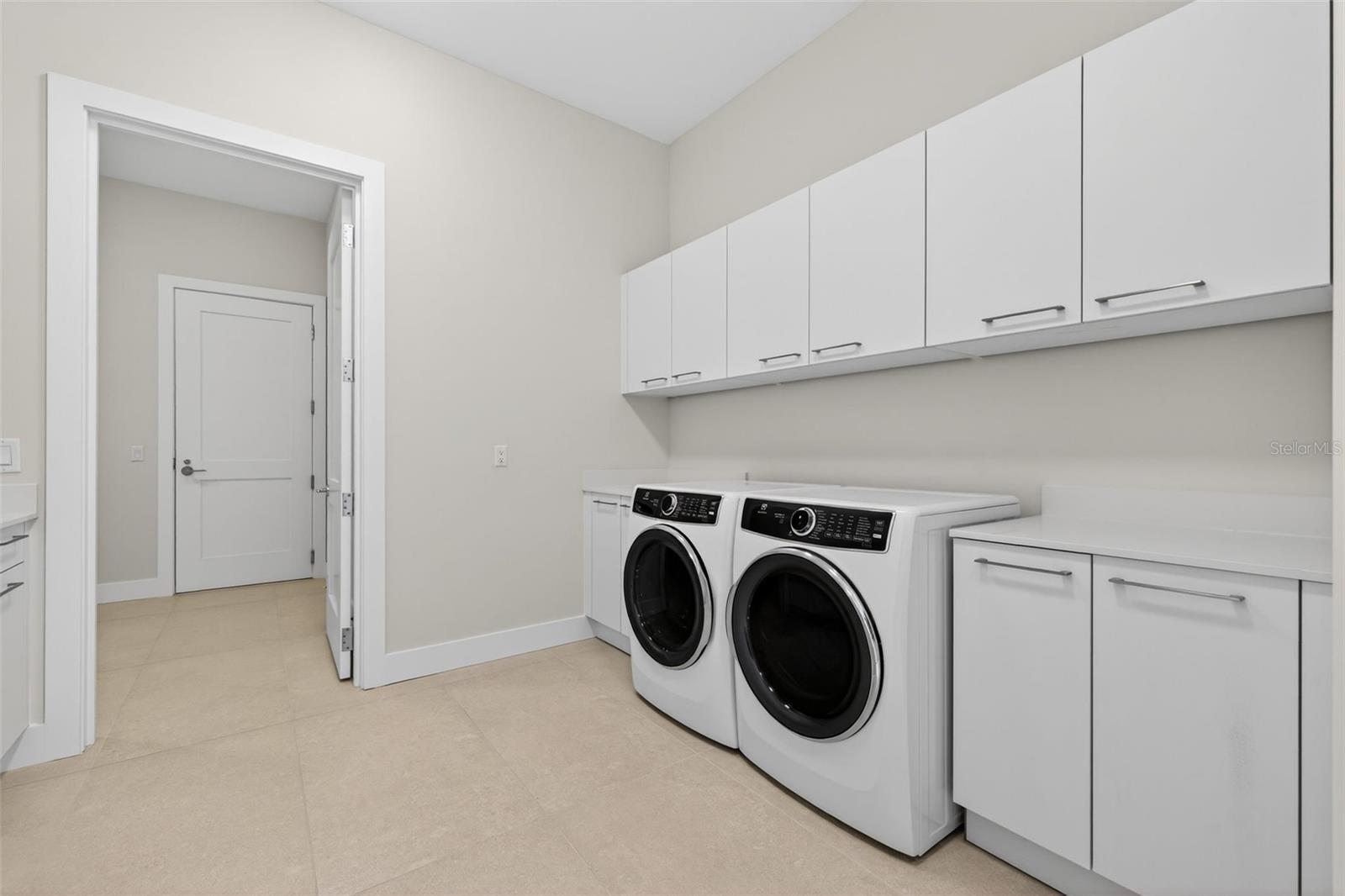 275 1ST AVE S #4202 — photo 42