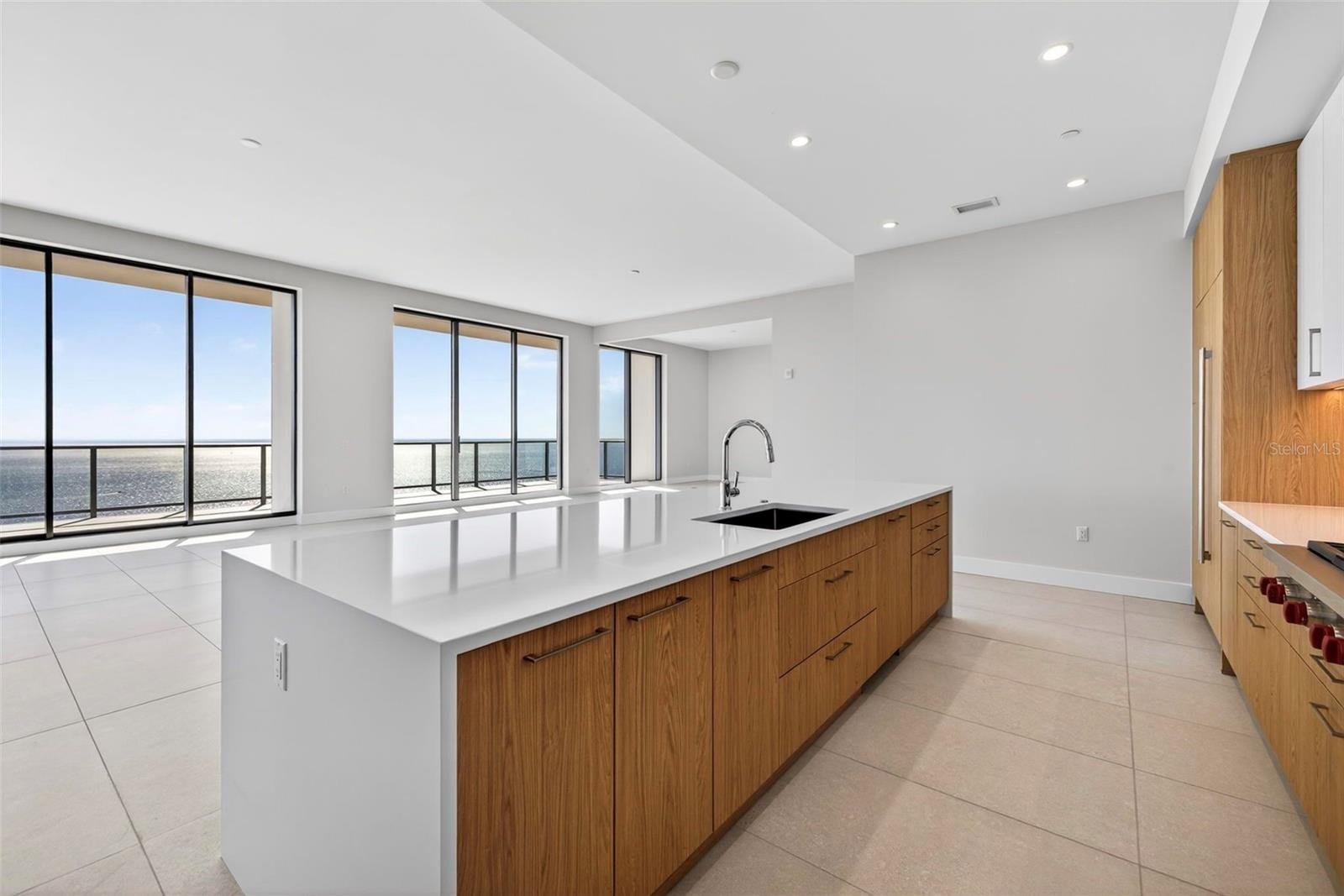 275 1ST AVE S #4202 — photo 31