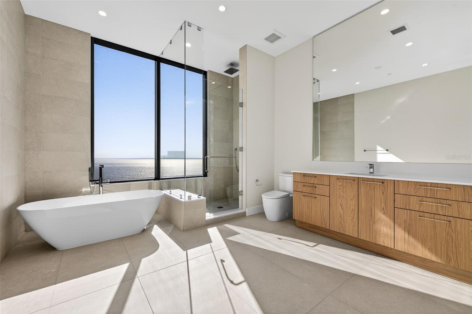 275 1ST AVE S #4202 — photo 8