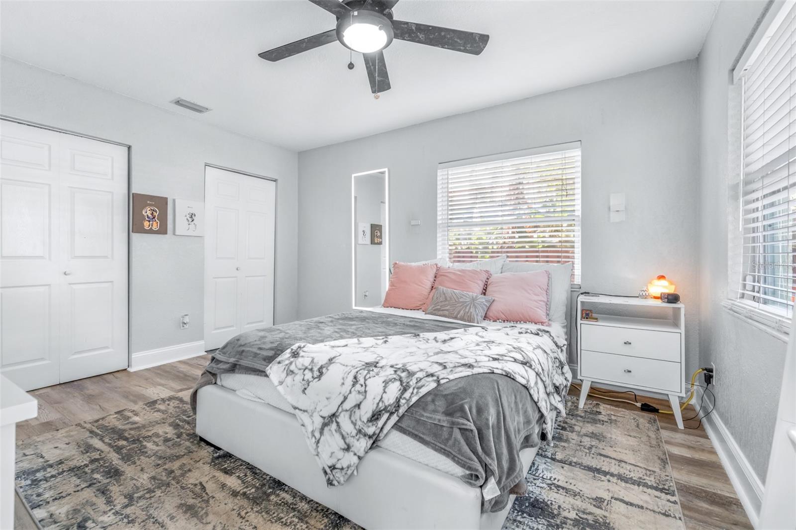 4116 N MARGUERITE ST — photo 33