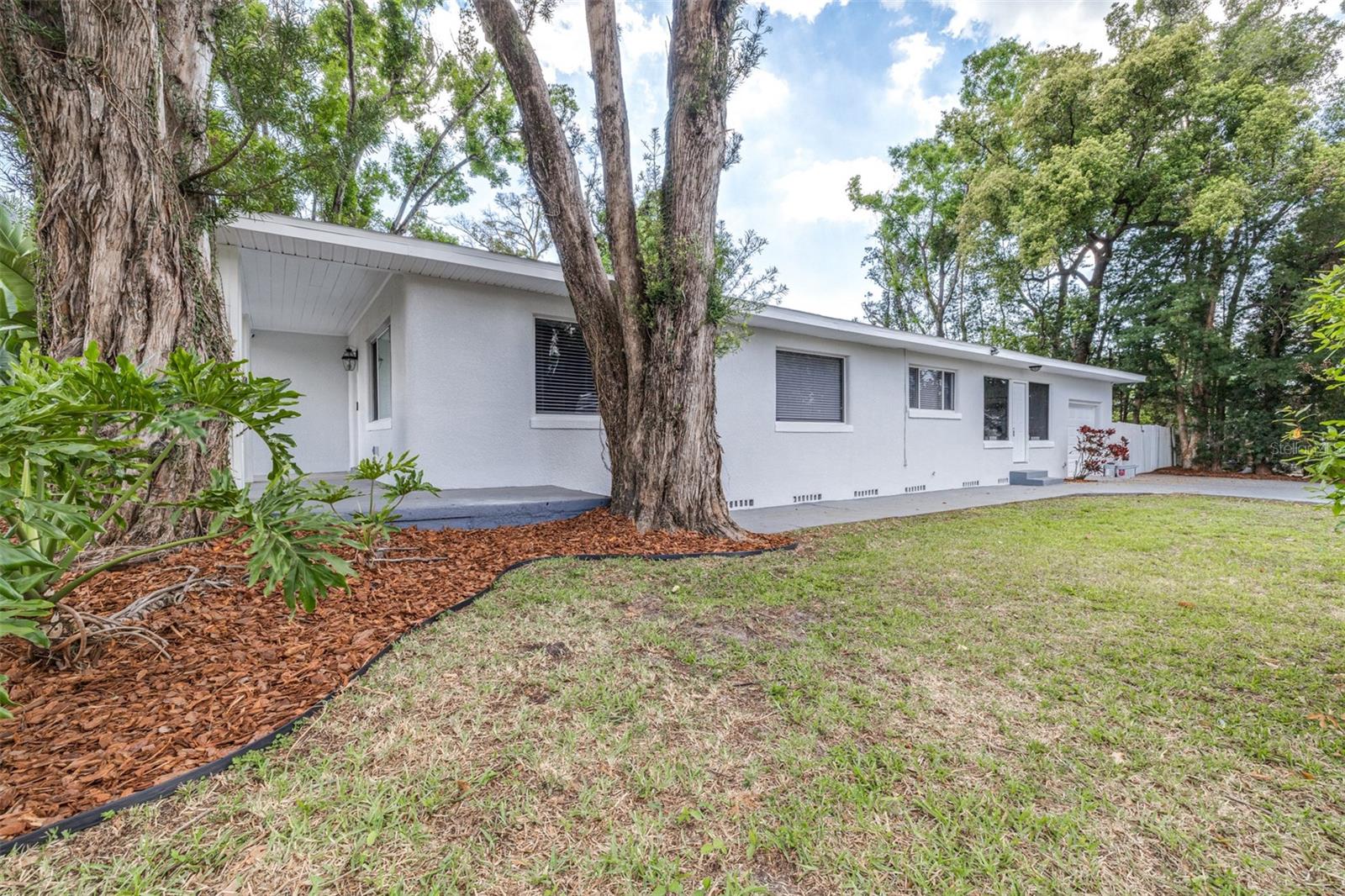 4116 N MARGUERITE ST — photo 11