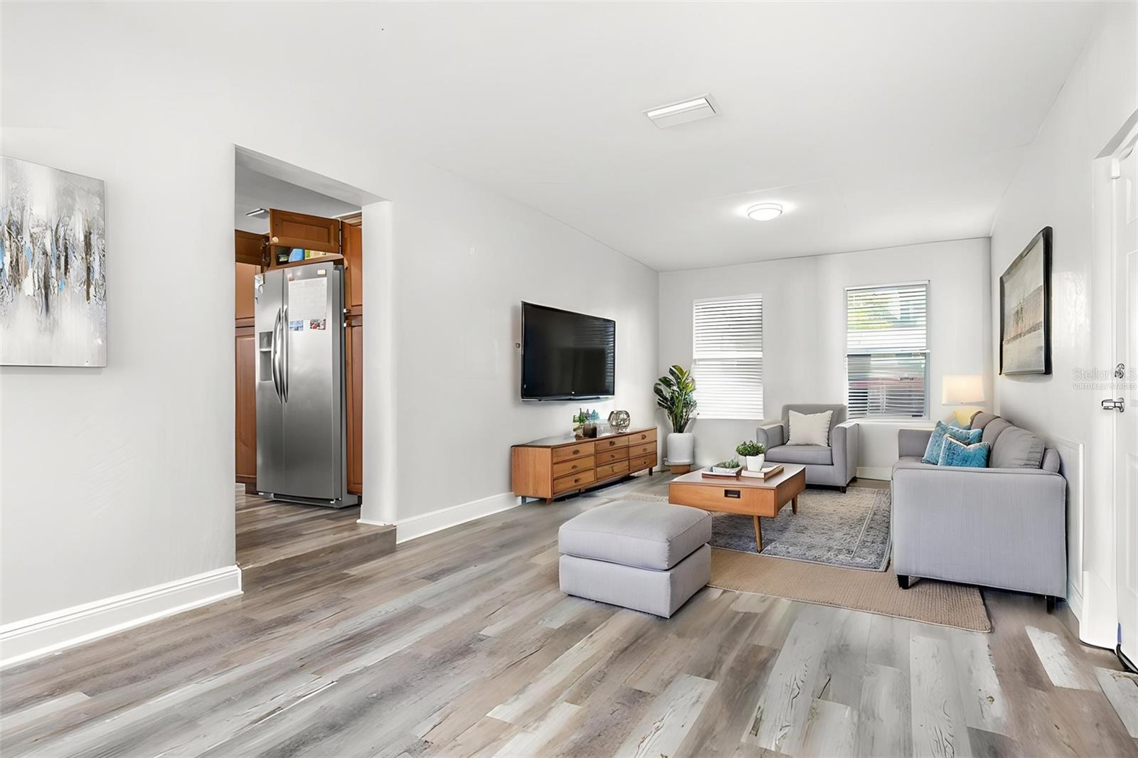 4116 N MARGUERITE ST — photo 5
