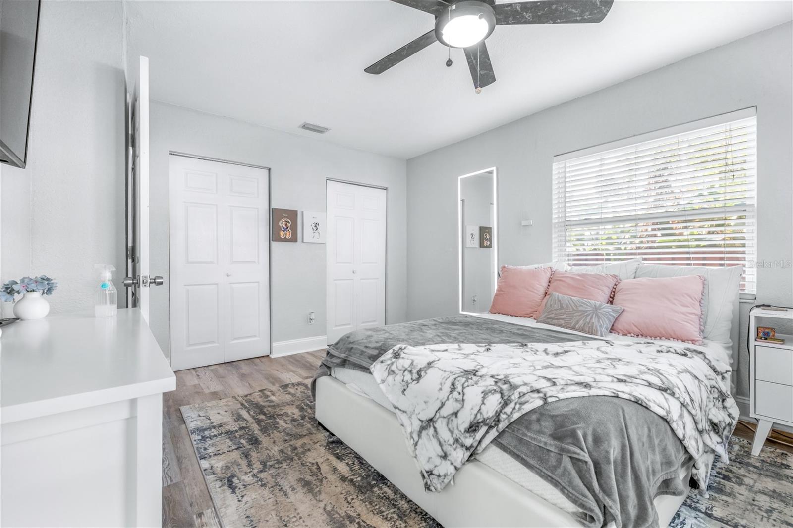4116 N MARGUERITE ST — photo 34
