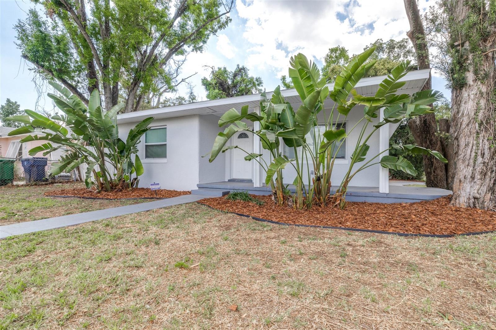 4116 N MARGUERITE ST — photo 8
