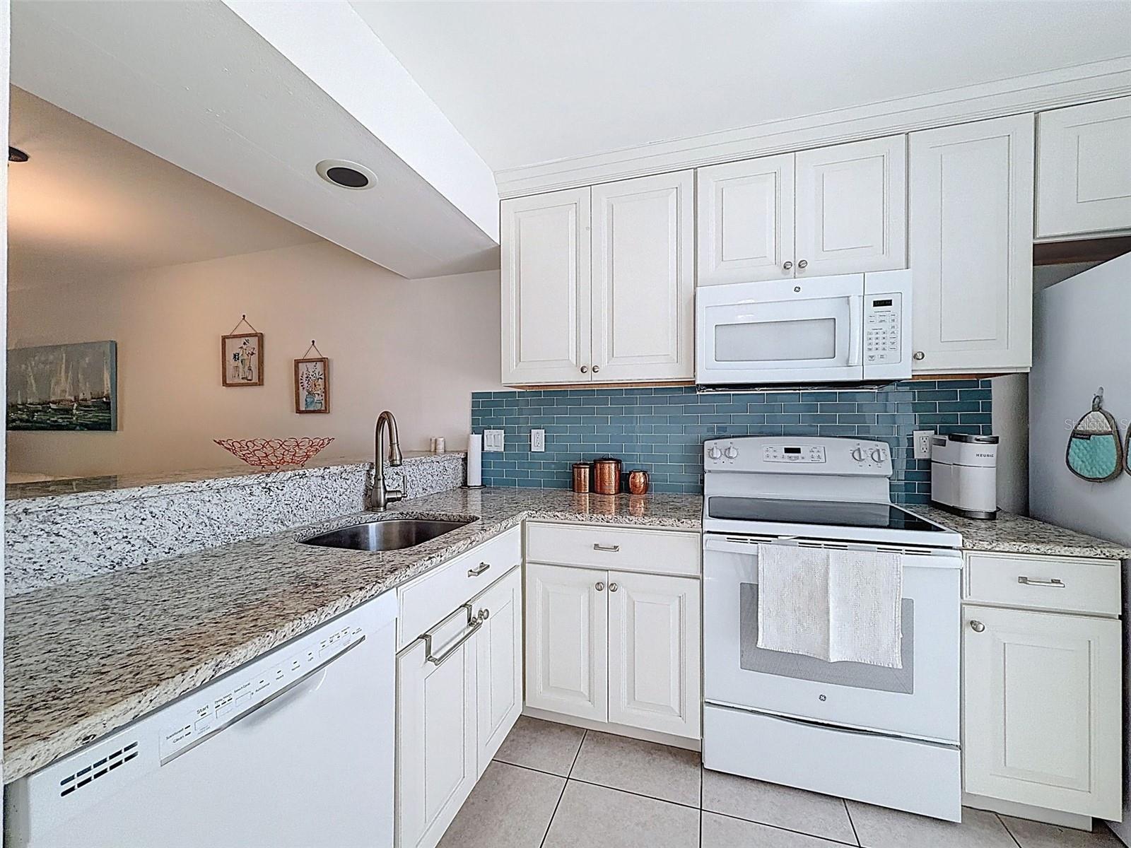4833 MYRTLE OAK DR #12 — photo 8