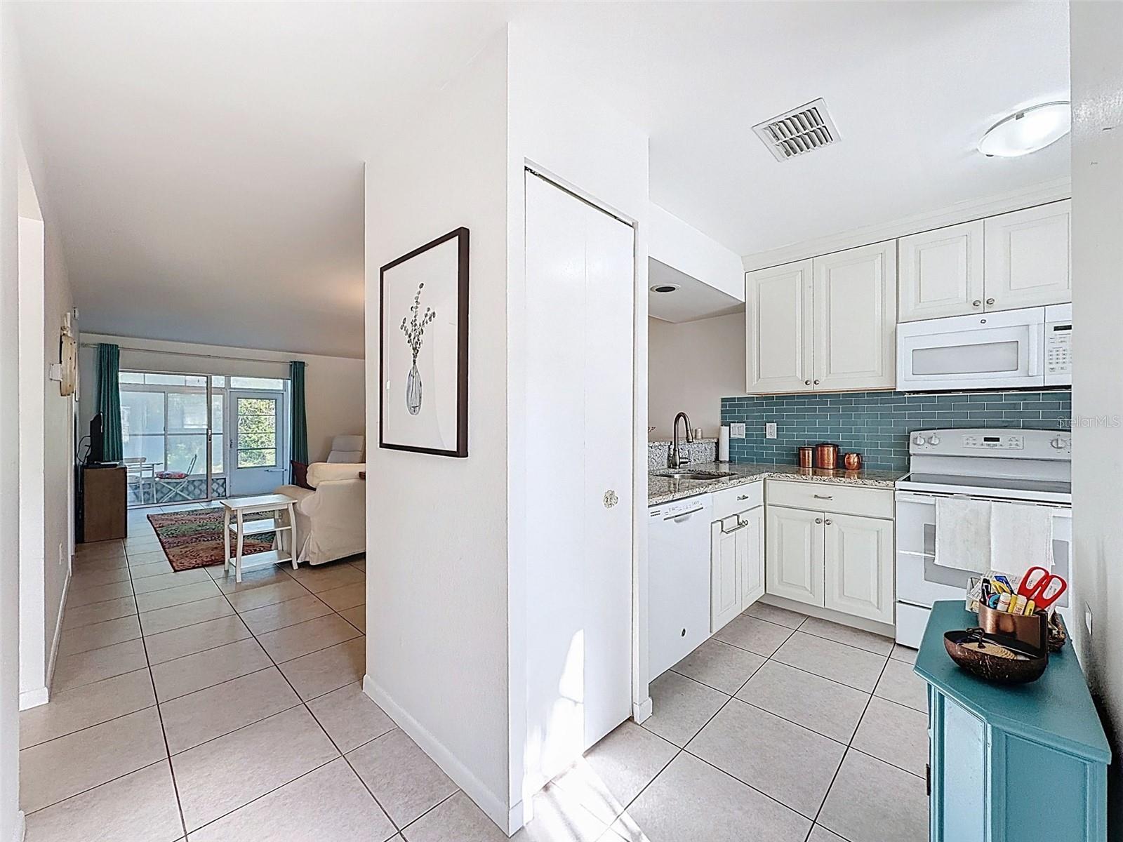 4833 MYRTLE OAK DR #12 — photo 7
