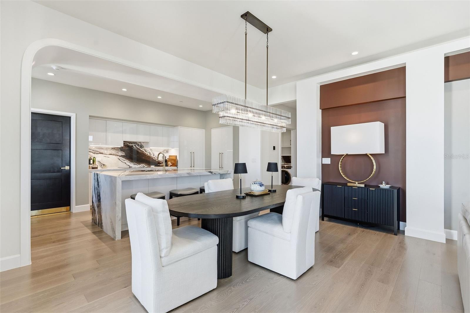 126 4TH AVE NE #1401 — photo 3