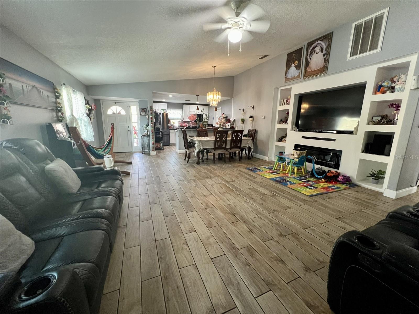 10804 N MYRTLE ST — photo 4
