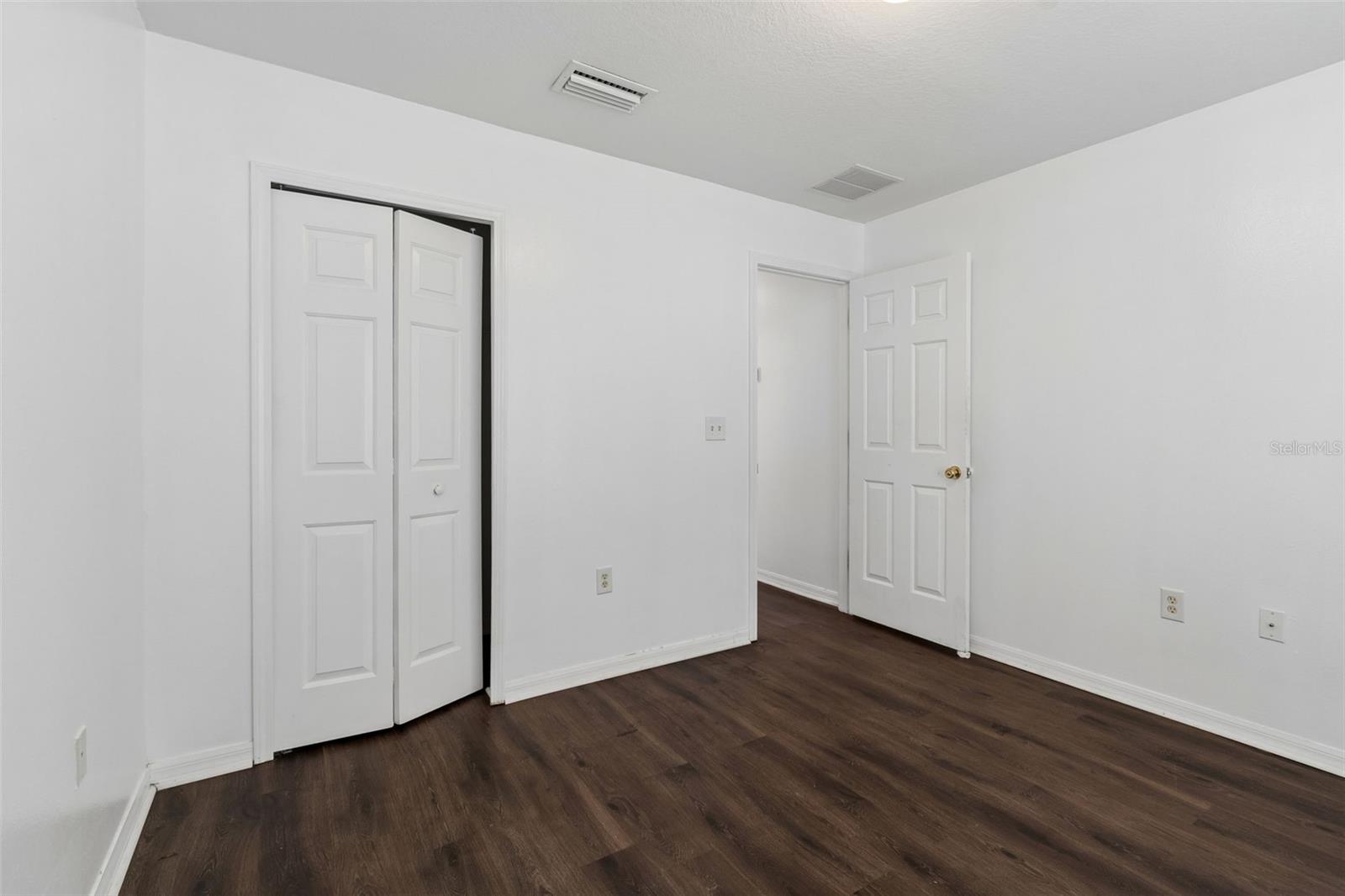 7643 WEEHAWKEN DR — photo 13