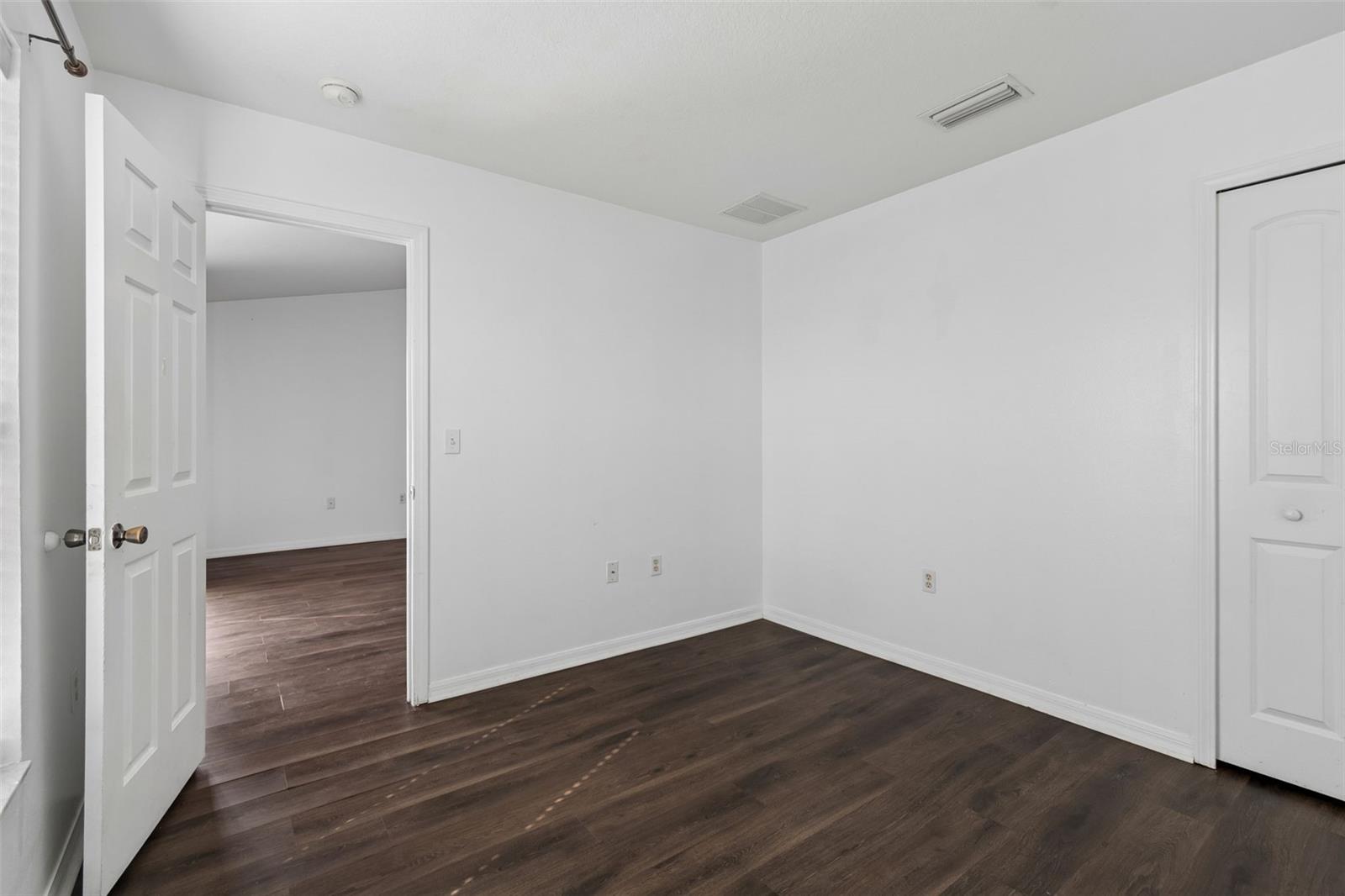7643 WEEHAWKEN DR — photo 23