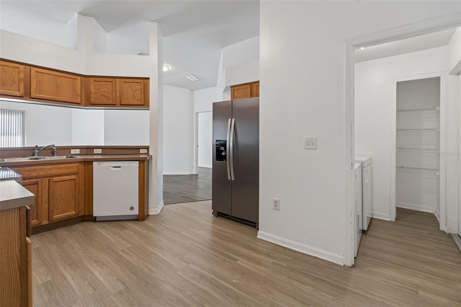 7643 WEEHAWKEN DR — photo 30