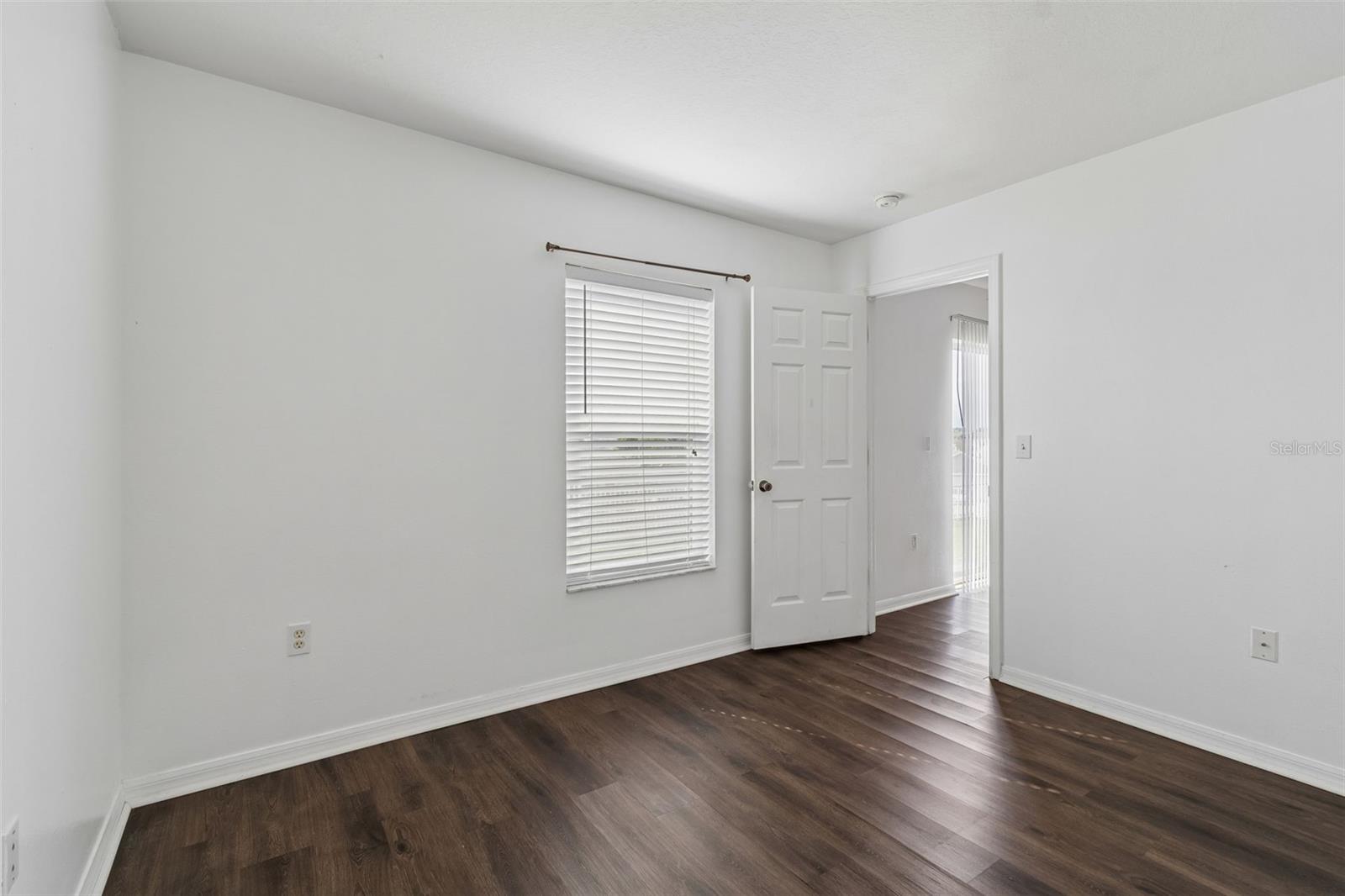 7643 WEEHAWKEN DR — photo 22