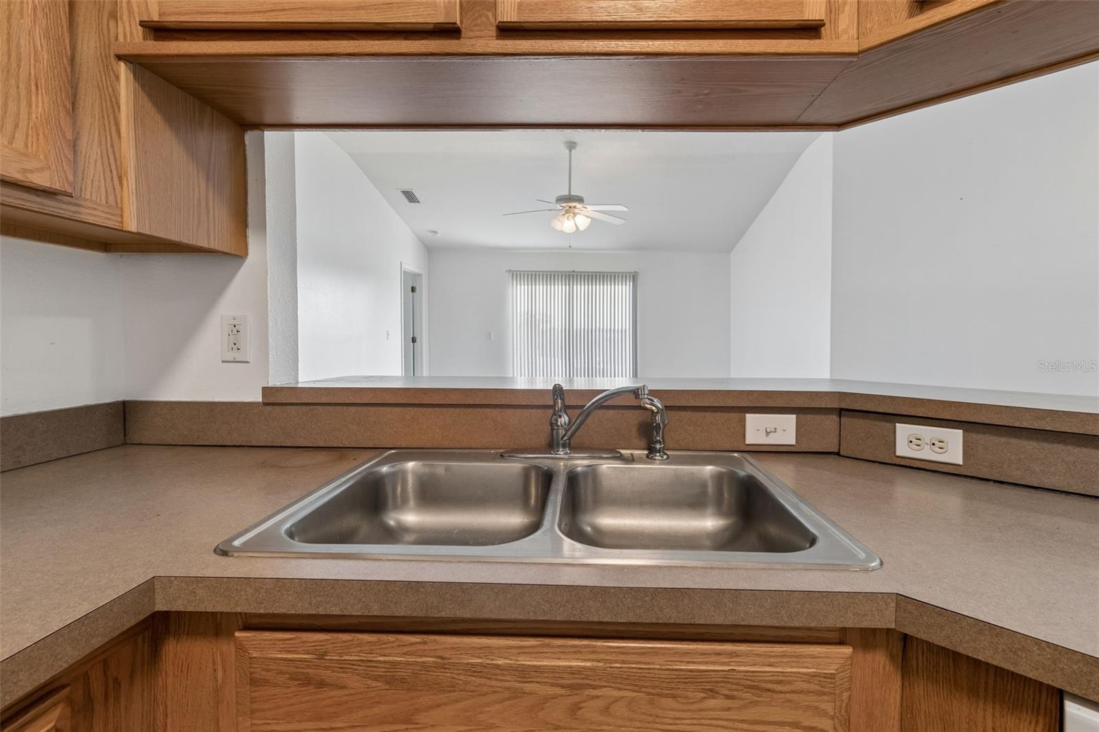 7643 WEEHAWKEN DR — photo 35