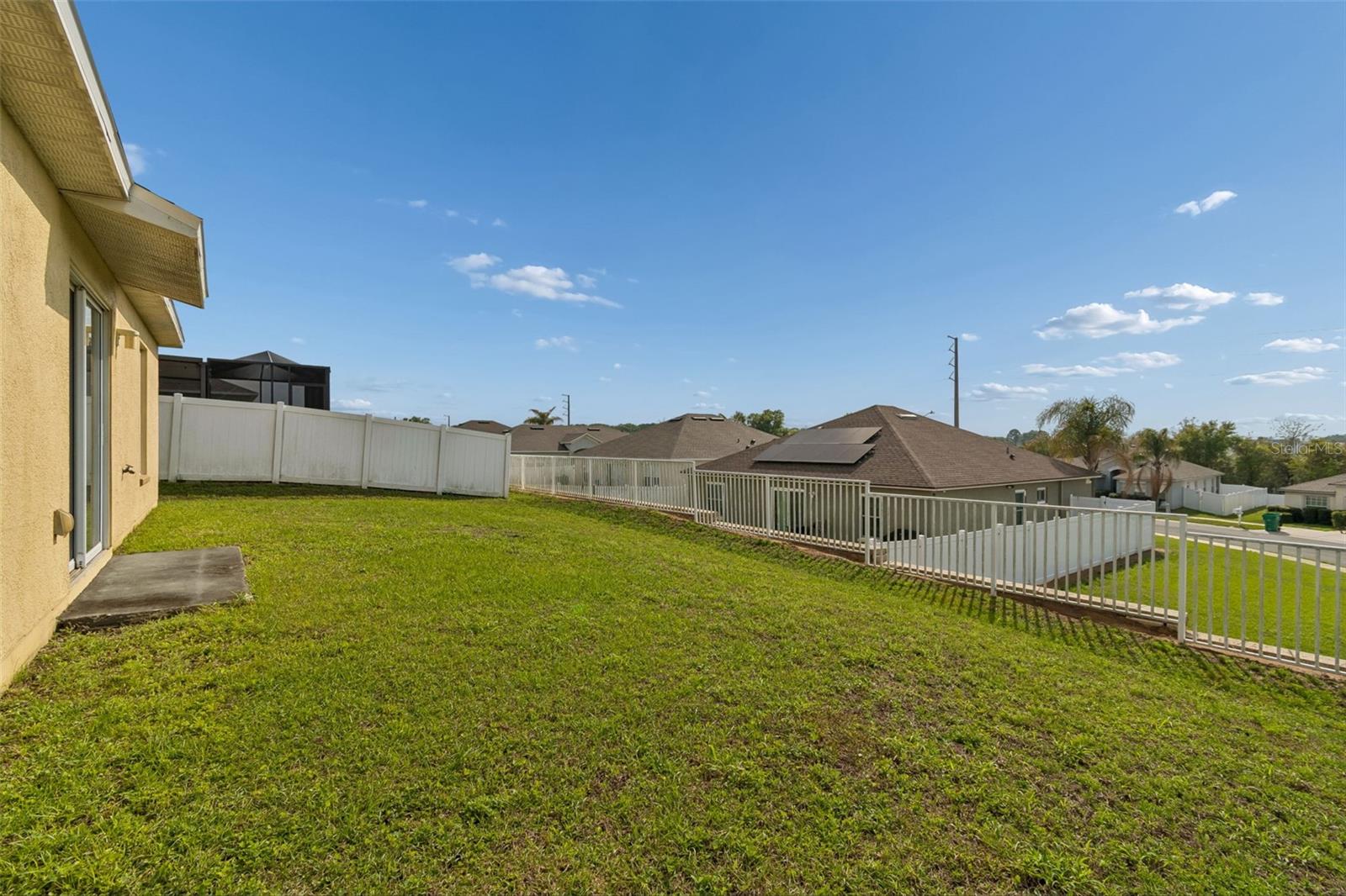7643 WEEHAWKEN DR — photo 43