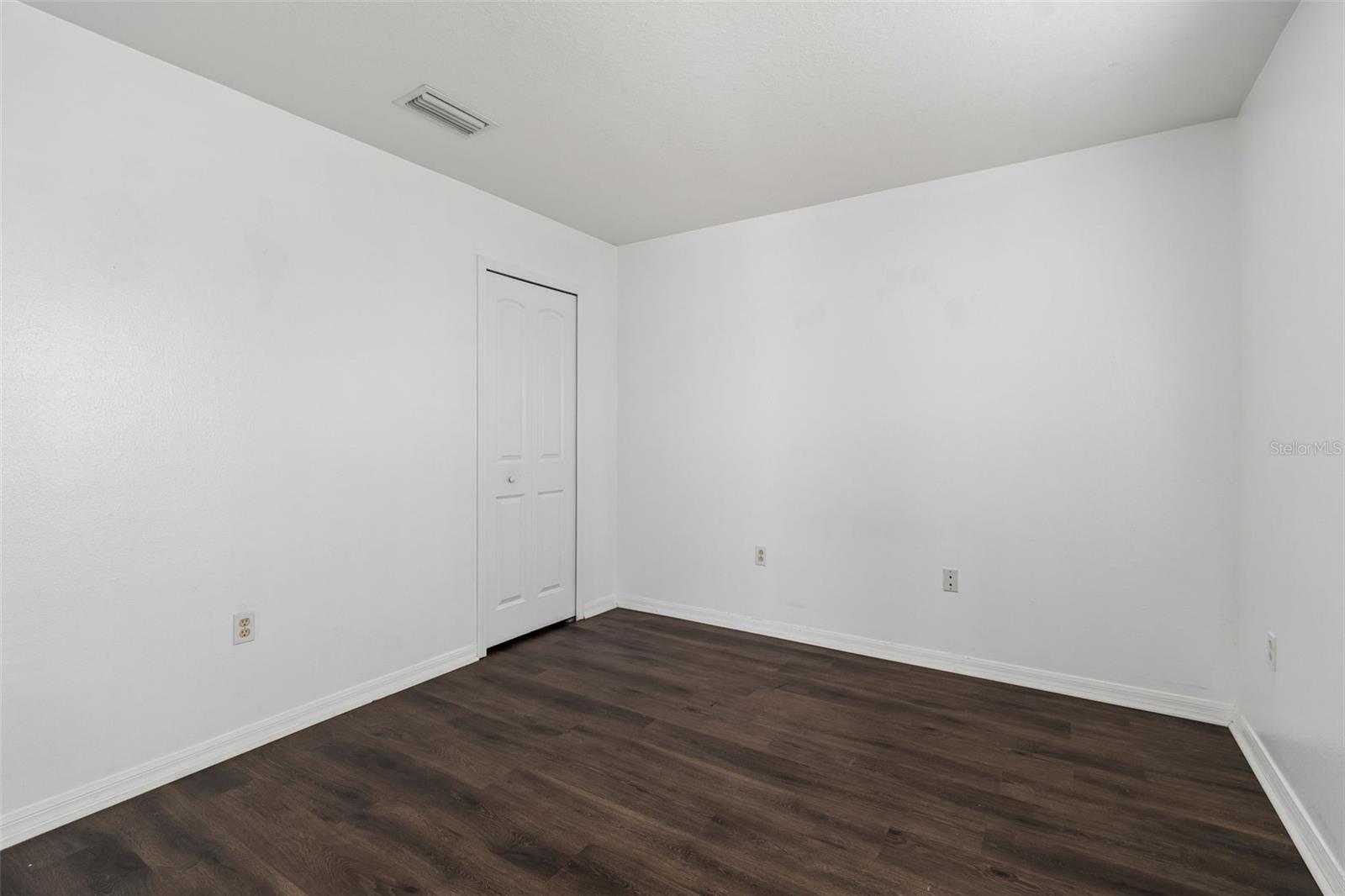 7643 WEEHAWKEN DR — photo 20