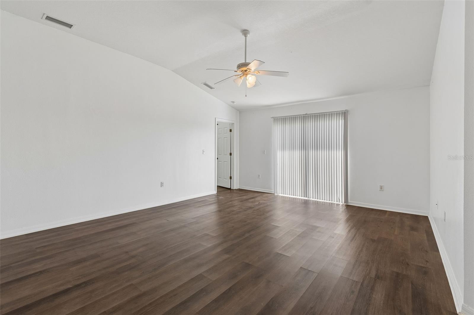 7643 WEEHAWKEN DR — photo 26
