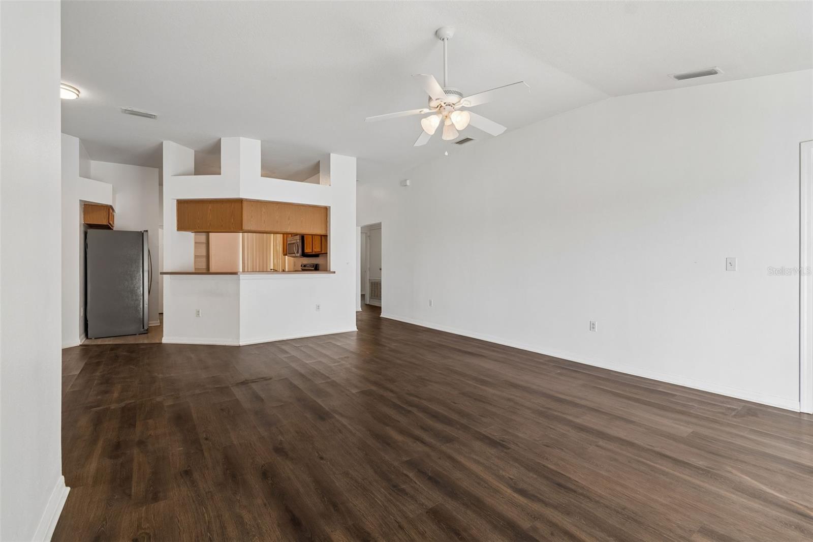 7643 WEEHAWKEN DR — photo 25