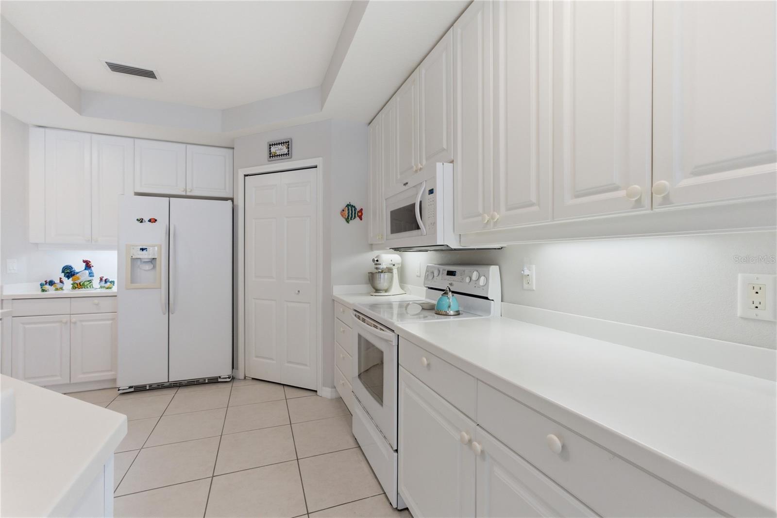 4000 IBIS WAY #101 — photo 7
