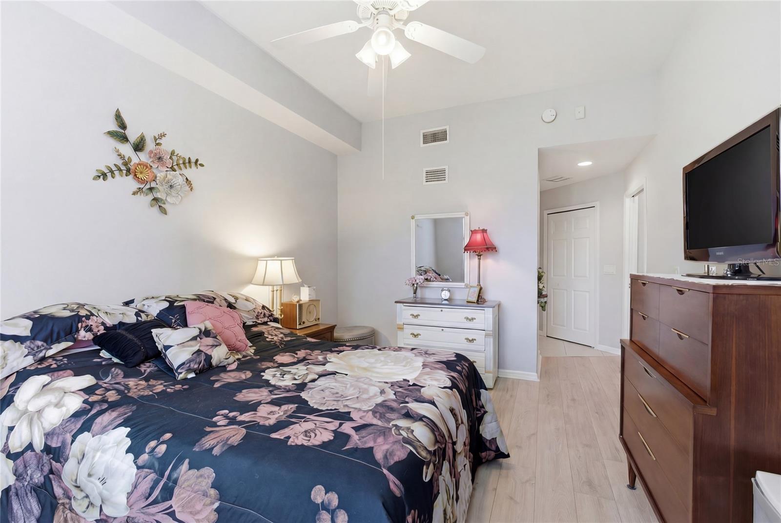 4000 IBIS WAY #101 — photo 17