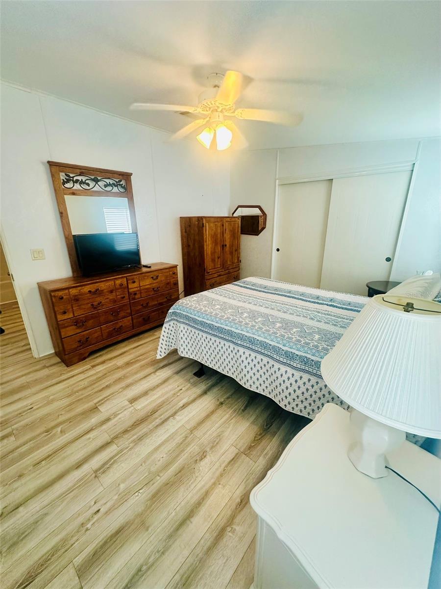 2305 BAY DR — photo 12