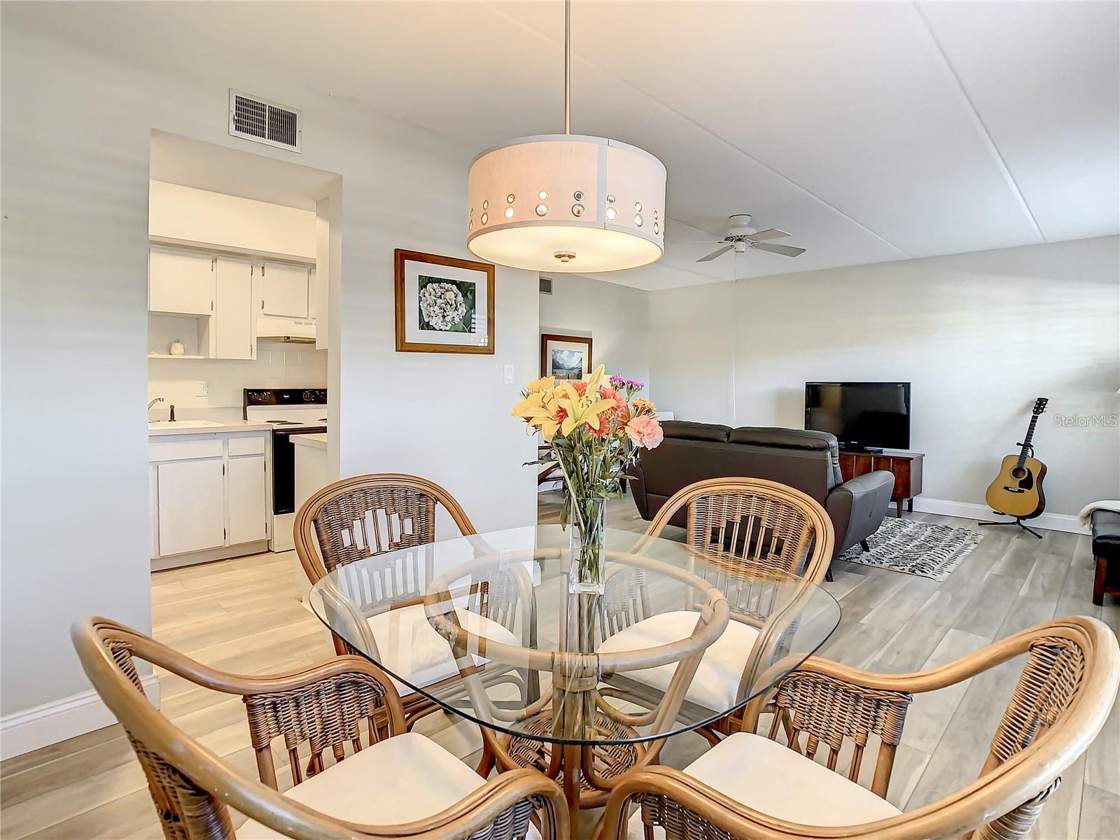 841 PATRICIA AVE #103 — photo 10