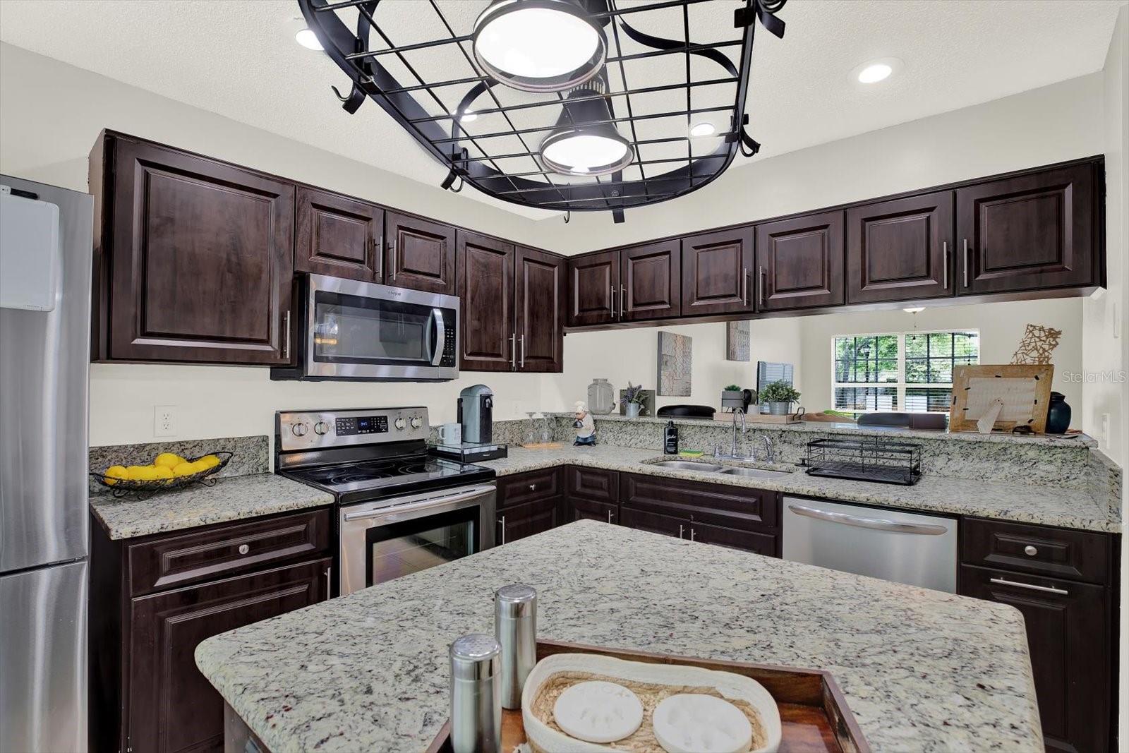 5844 RED CEDAR LN — photo 6