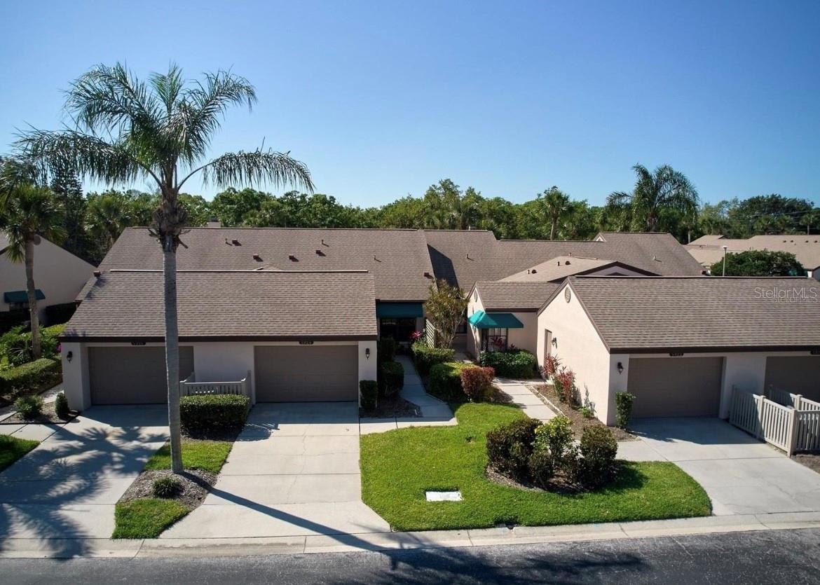 5924 CLUBSIDE DR — photo 2