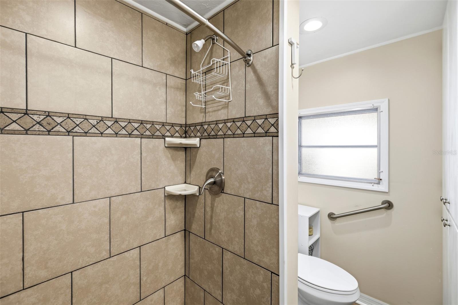 5509 BERMUDA CT — photo 17