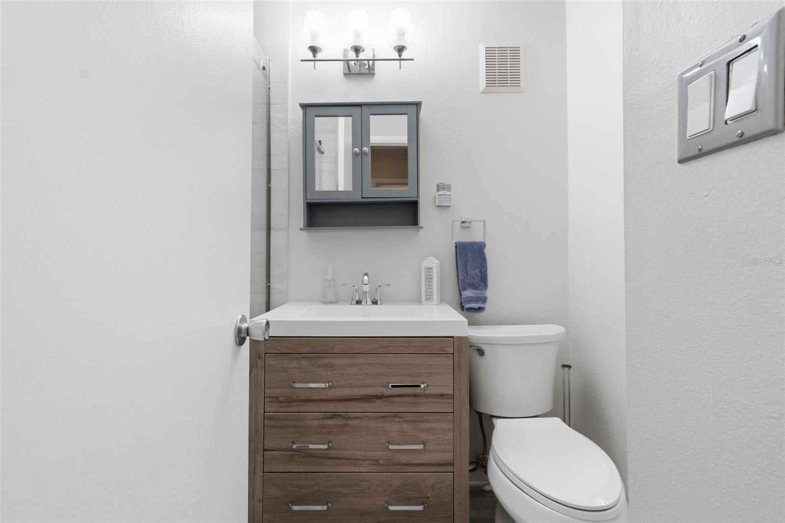 501 E BAY DR #202 — photo 23