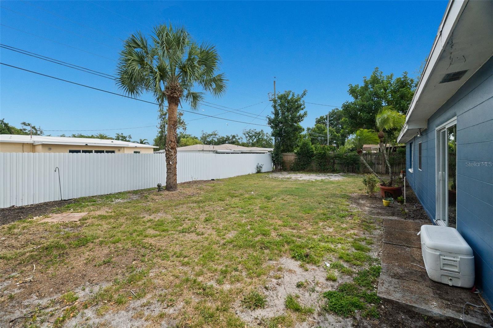 2027 E VALENCIA WAY E — photo 31