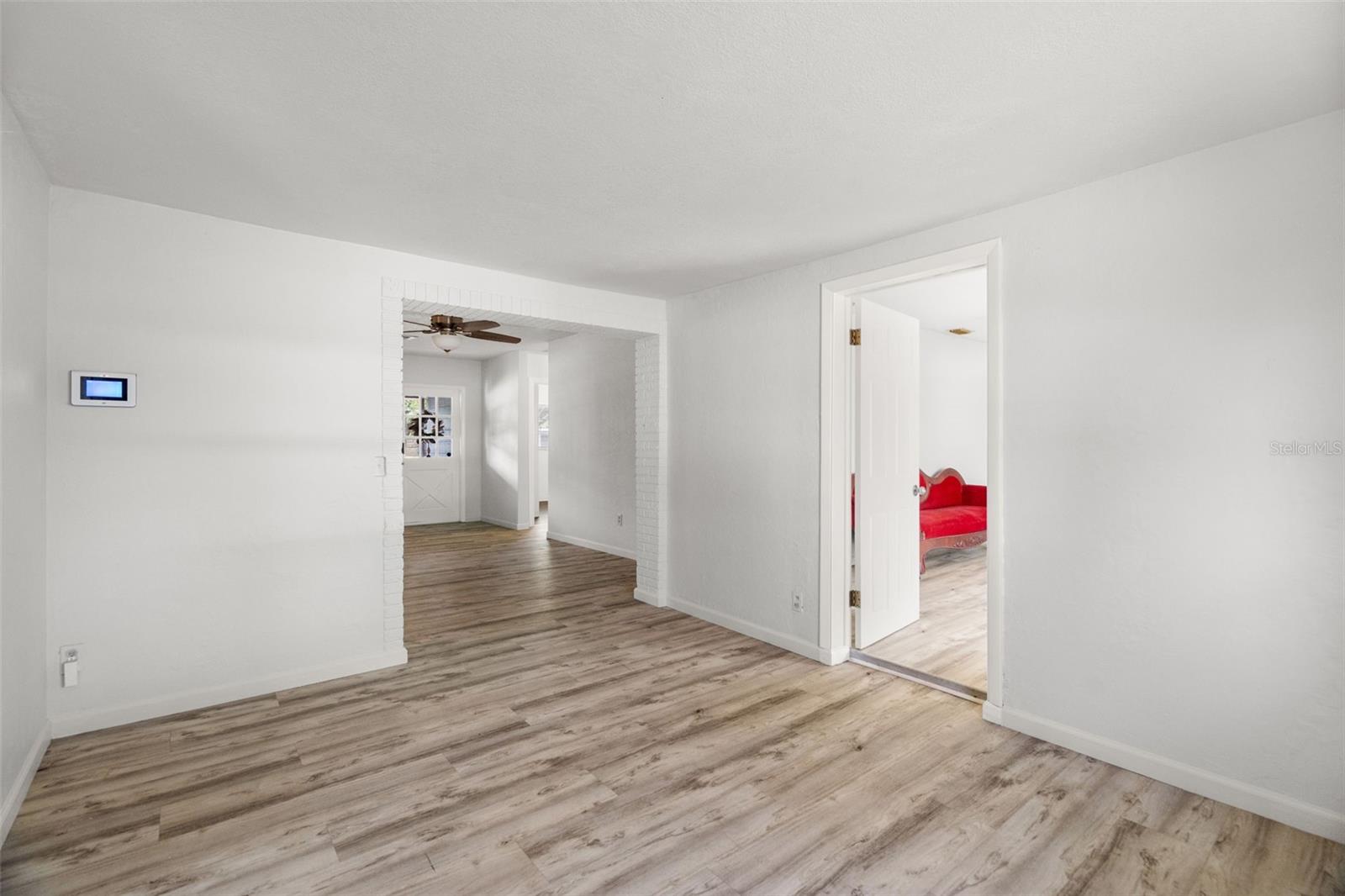 2027 E VALENCIA WAY E — photo 10