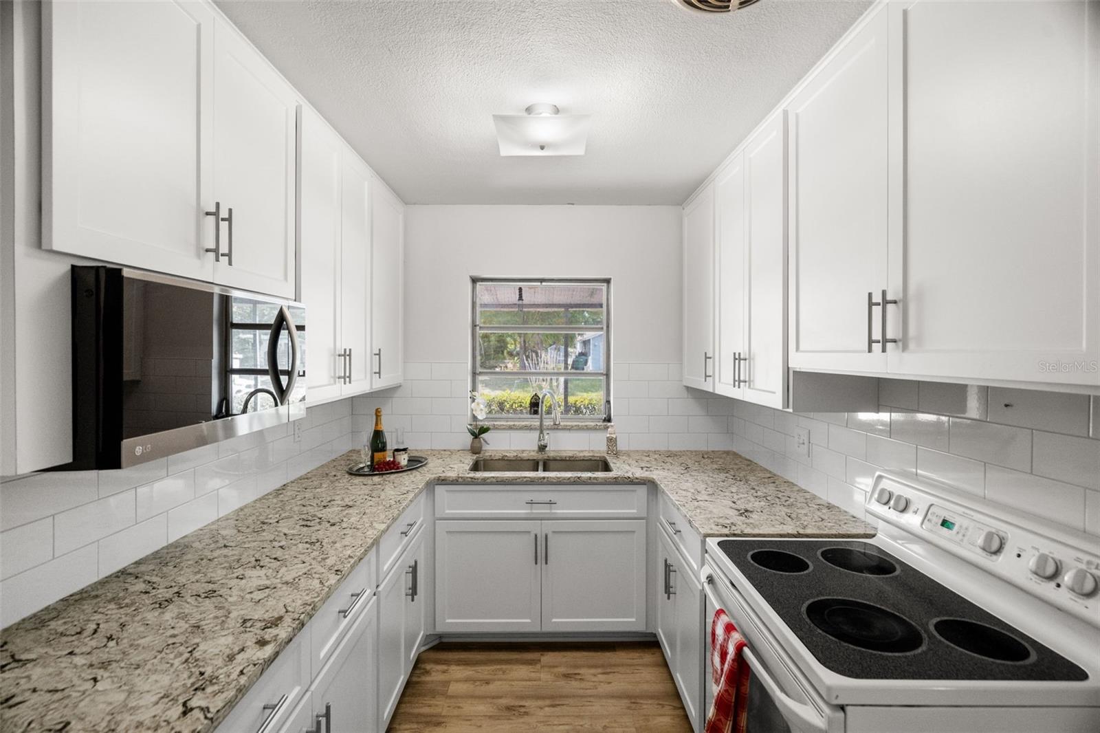 2027 E VALENCIA WAY E — photo 5