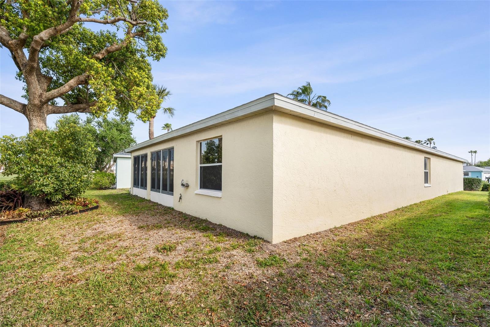 2515 LANTANA LN — photo 36